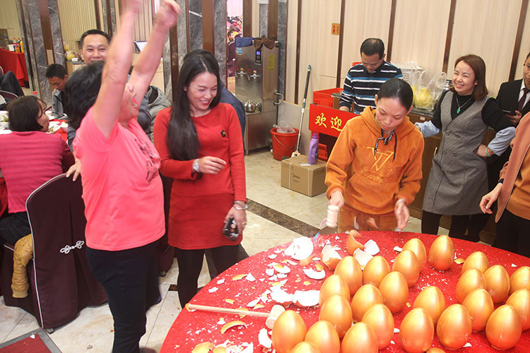 北崎电气团年饭7
